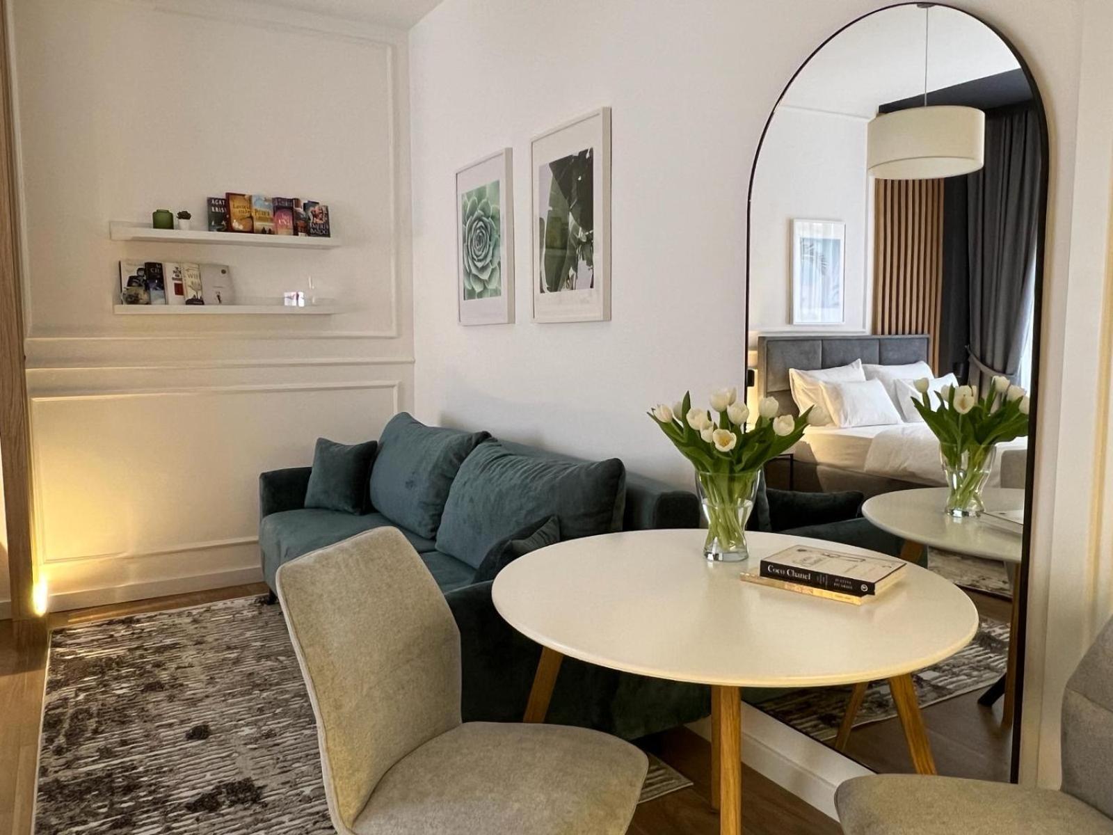 Red Riding Hood Apartment เบลเกรด ภายนอก รูปภาพ